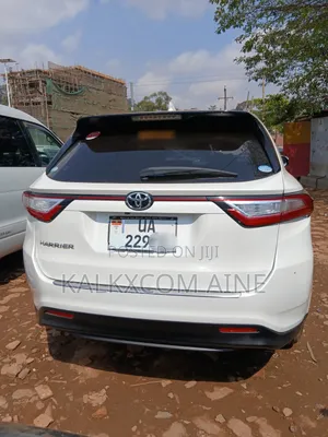 Toyota Harrier 2018 White