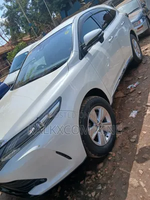 Toyota Harrier 2018 White