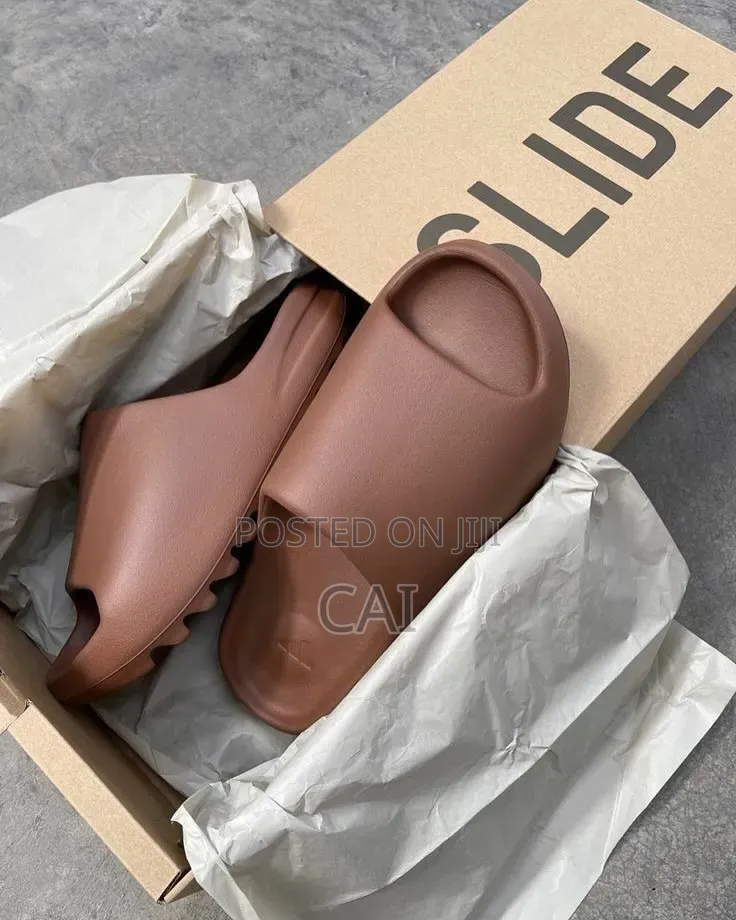 Adidas Yeezy Slides