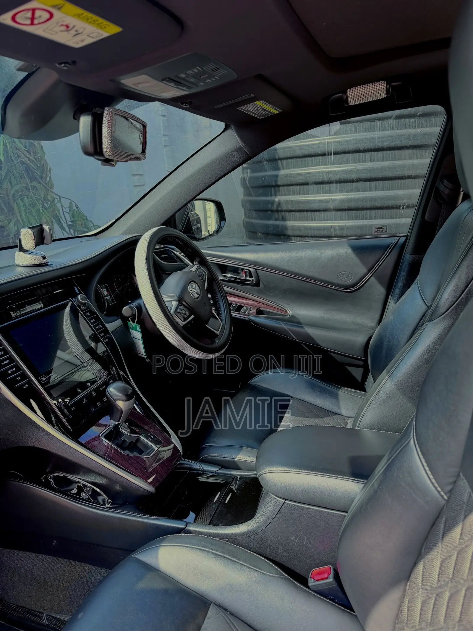 Toyota Harrier 2.0 2015 Black