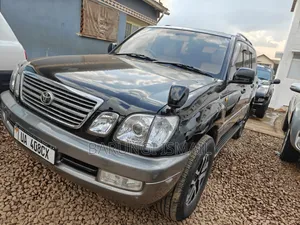 Toyota Land Cruiser Cygnus 4.7 2006 Black