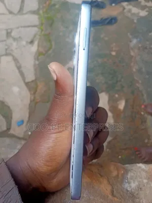 Tecno Camon 19 128 GB Blue