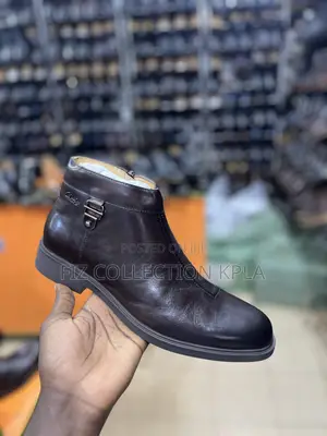 Original Clarks Men’s Leather Ankle Boots With Side Buckle