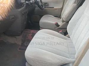 Toyota Noah 2002 Silver
