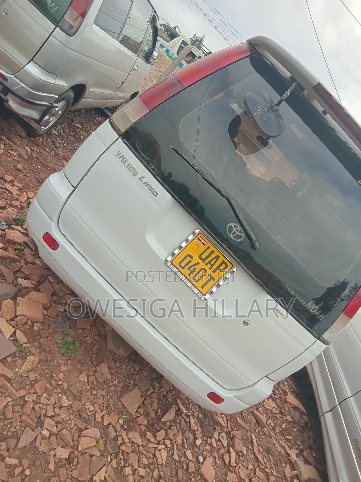 Toyota Noah 2002 Silver
