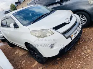 Toyota IST 2008 White