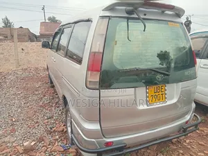 Toyota Noah 2.0 AWD (8 Seater) 2001 Silver