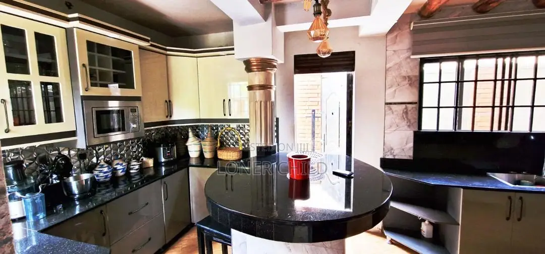 4bdrm Bungalow in Garuga, Central Division for sale