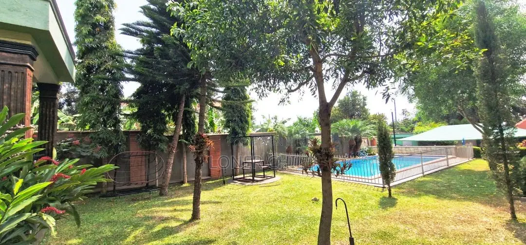 4bdrm Bungalow in Garuga, Central Division for sale