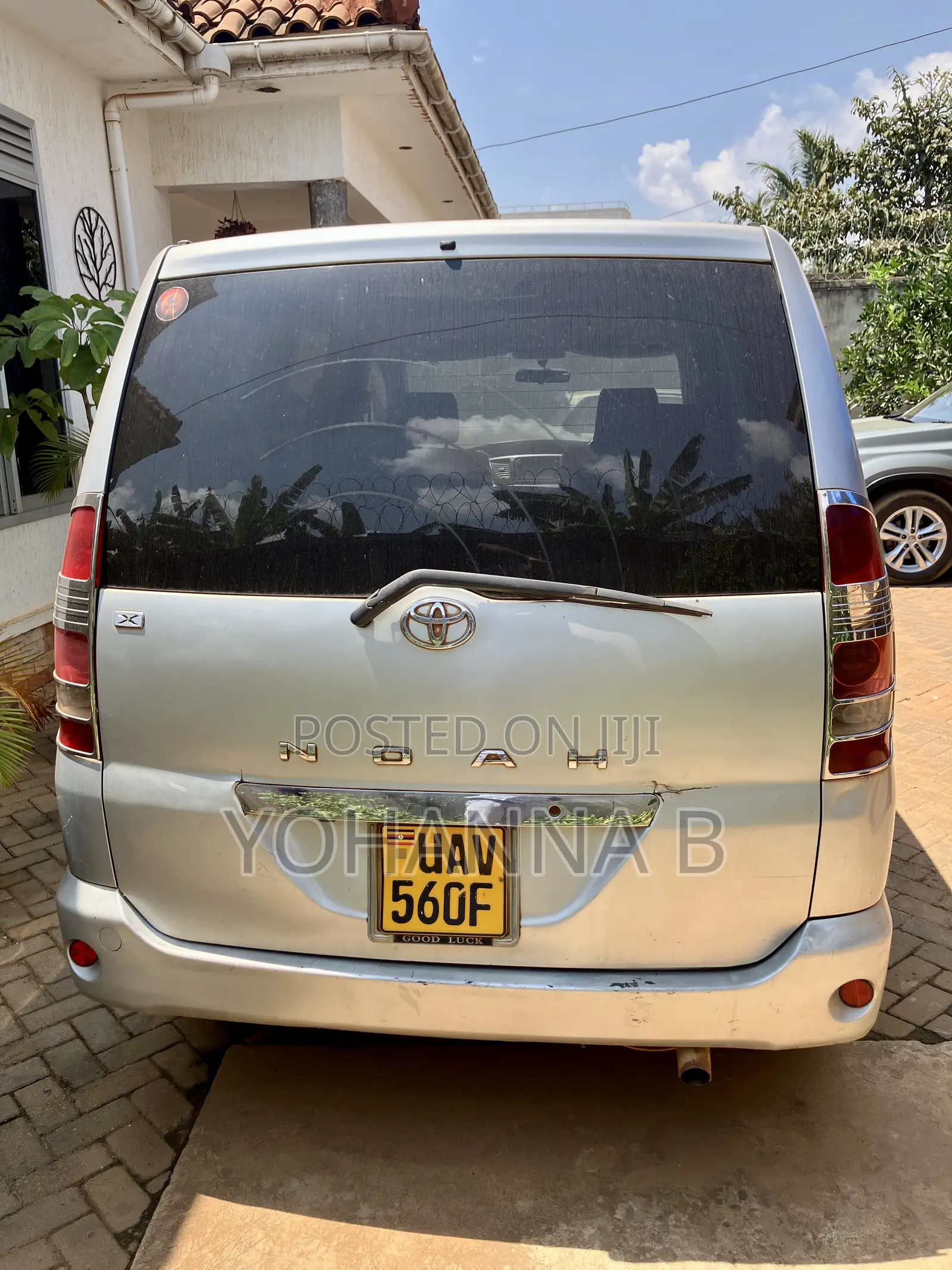 Toyota Noah 2.0 FWD (8 Seater) 2002 Silver