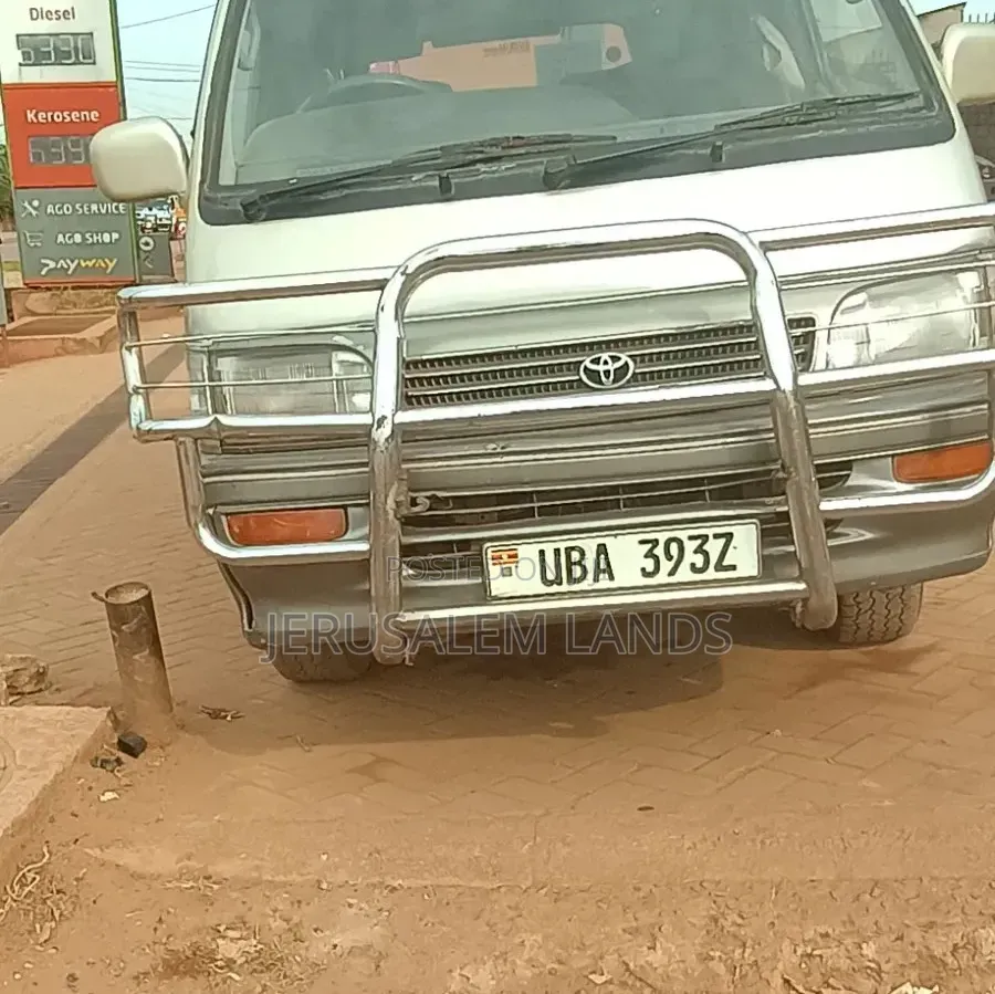 Toyota HiAce 2000 Grey