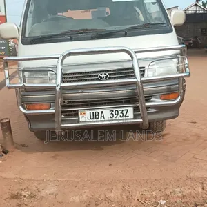 Toyota HiAce 2000 Grey