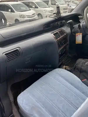 Toyota Noah 2.0 FWD (8 Seater) 2001 Gray