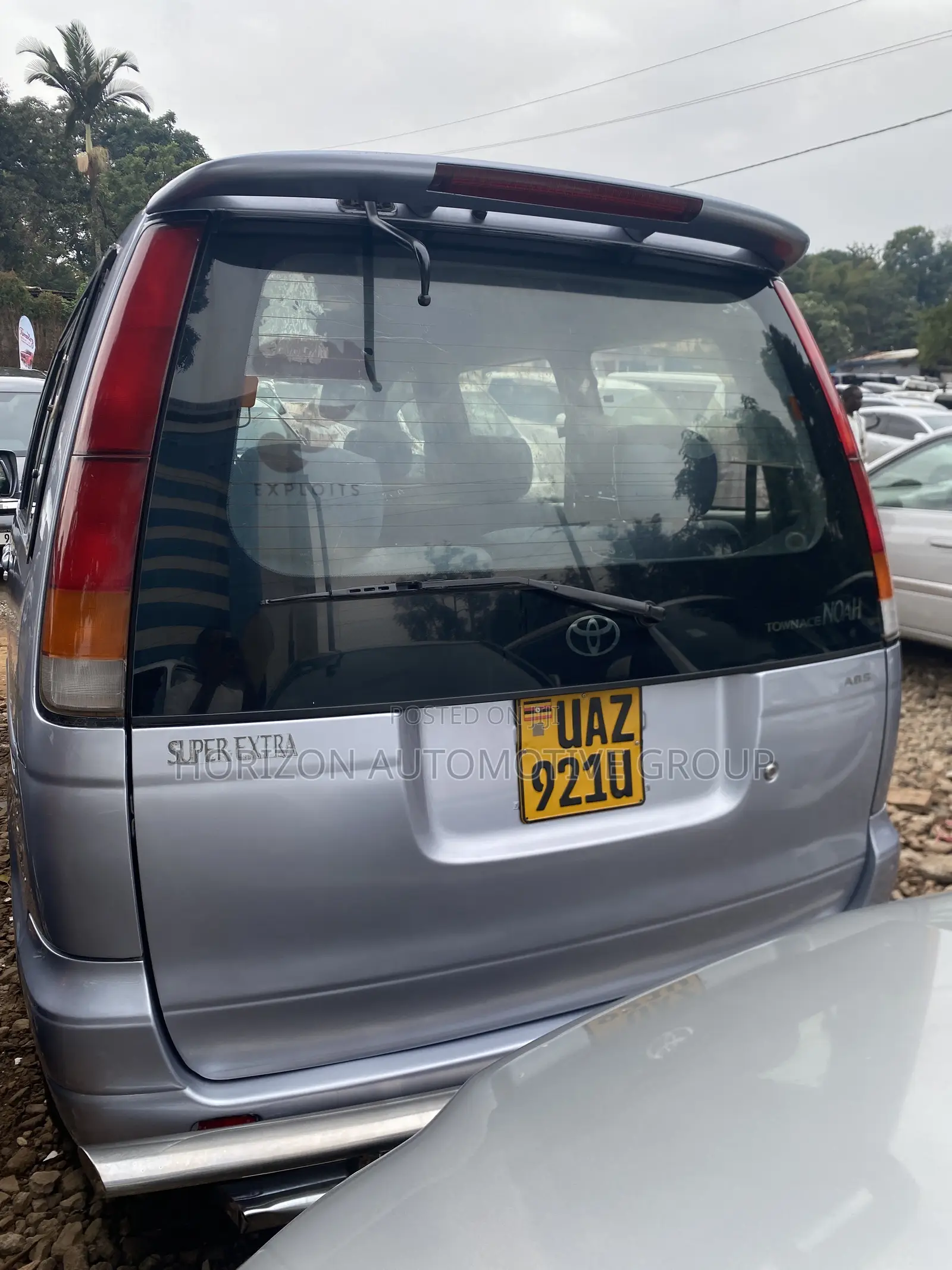 Toyota Noah 2.0 FWD (8 Seater) 2001 Gray
