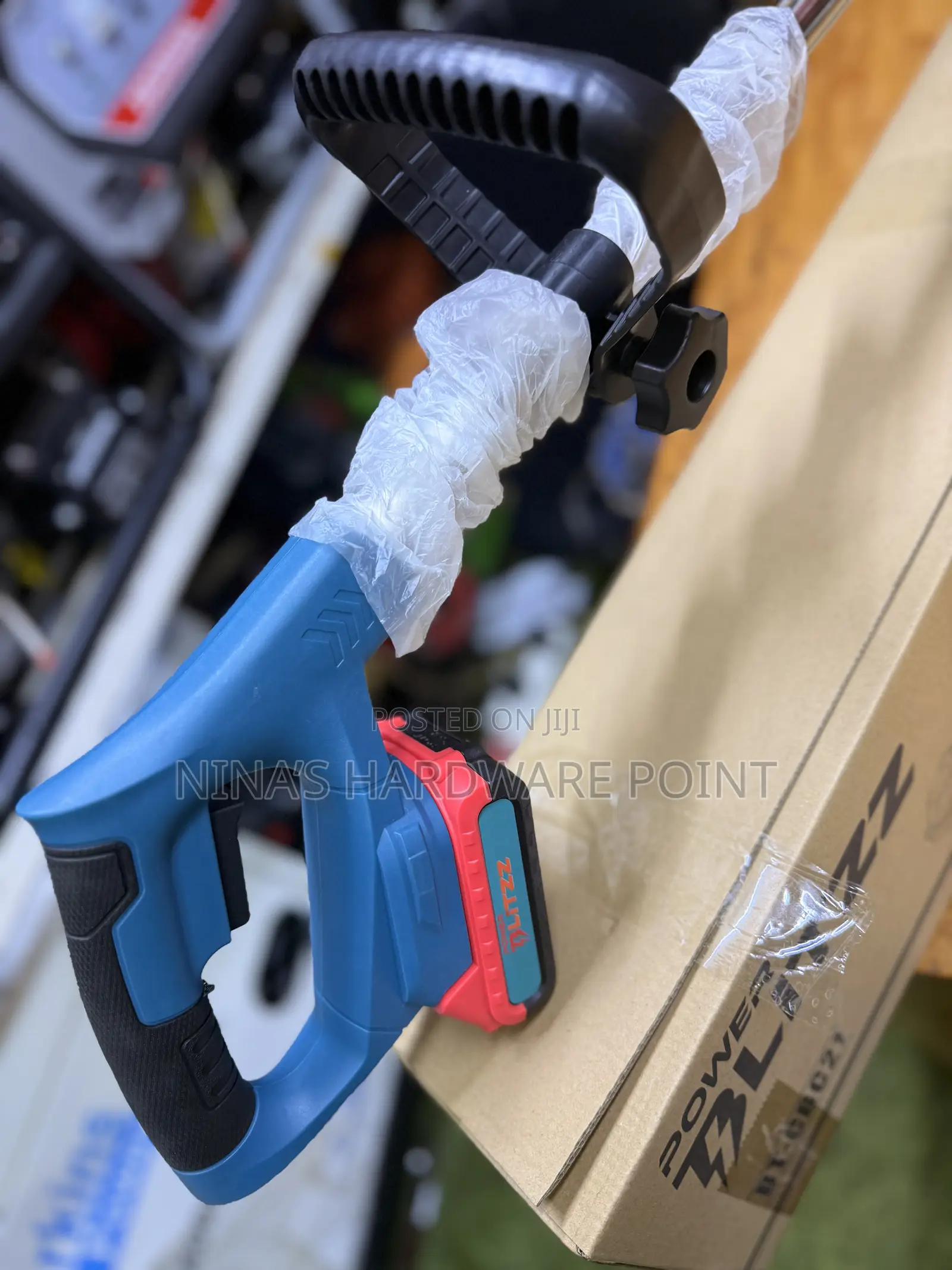 Brush Cutter/ Cordless Grasscutter