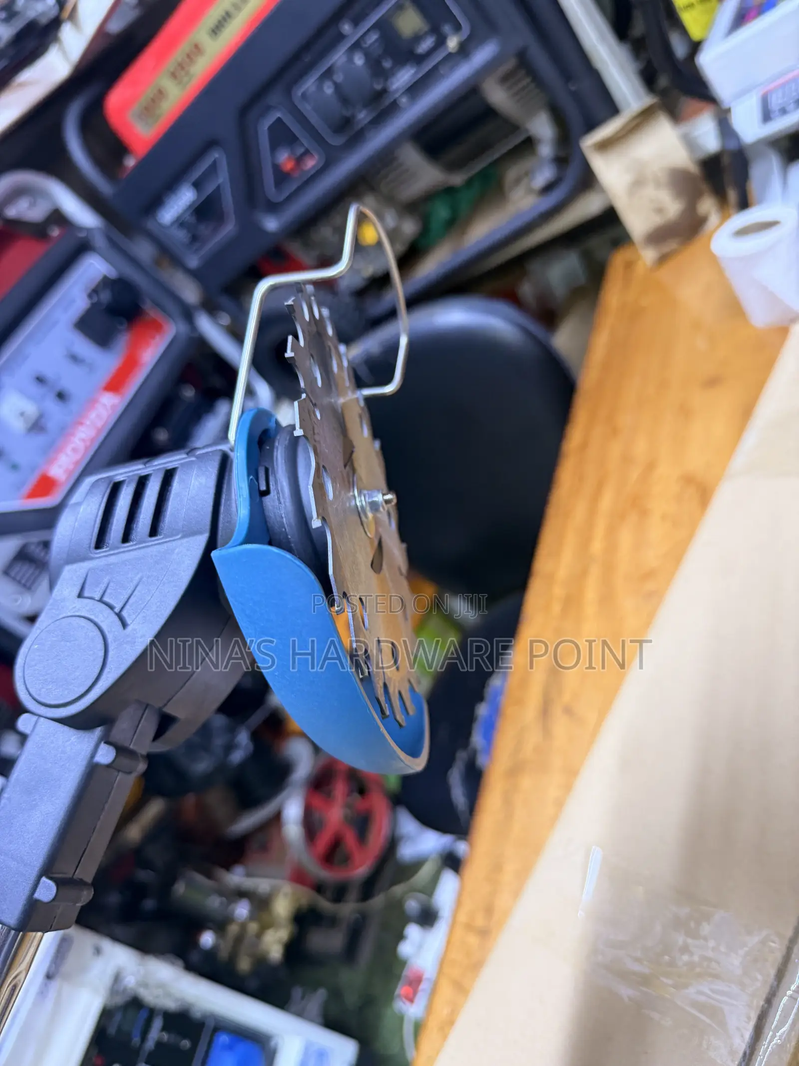 Brush Cutter/ Cordless Grasscutter