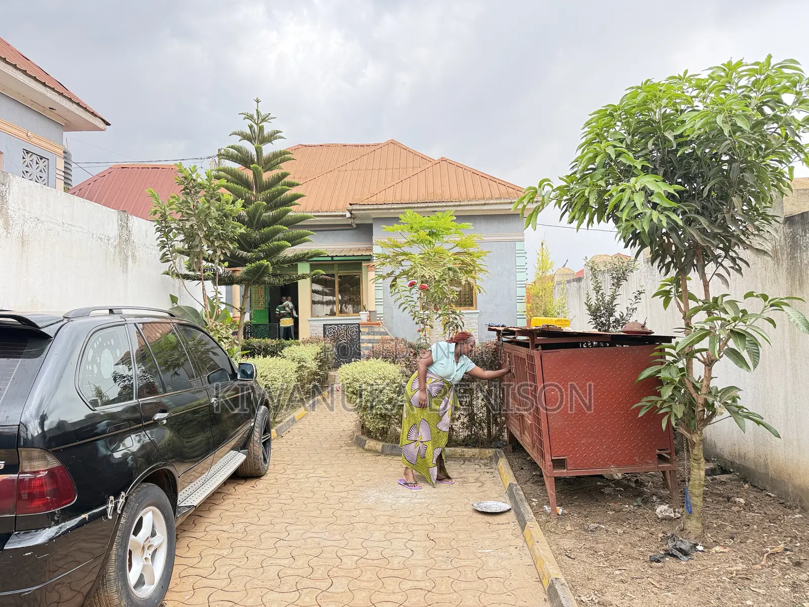 Furnished 3bdrm Apartment in Buddo, Central Division for sale
