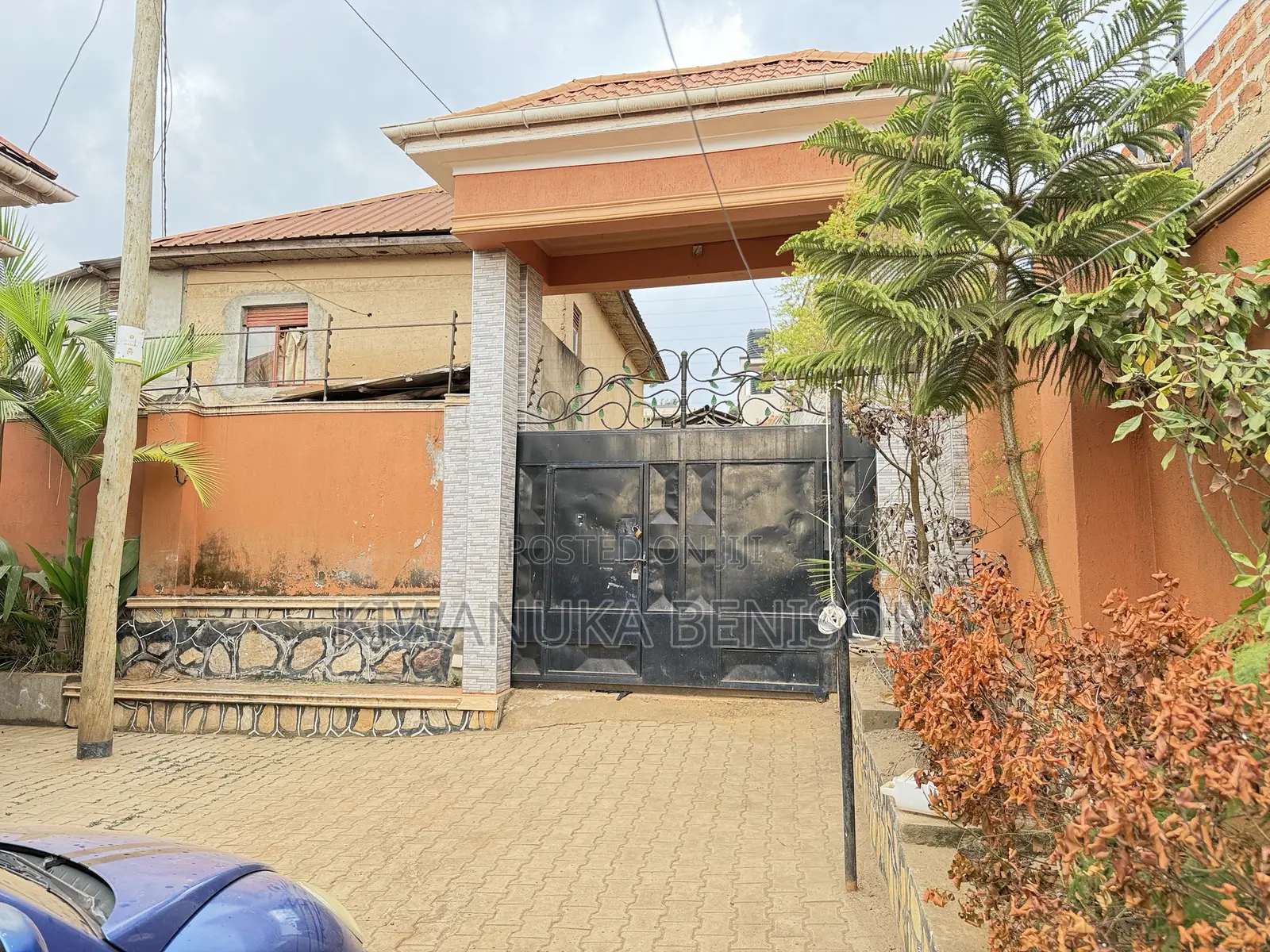 Furnished 3bdrm Apartment in Buddo, Central Division for sale
