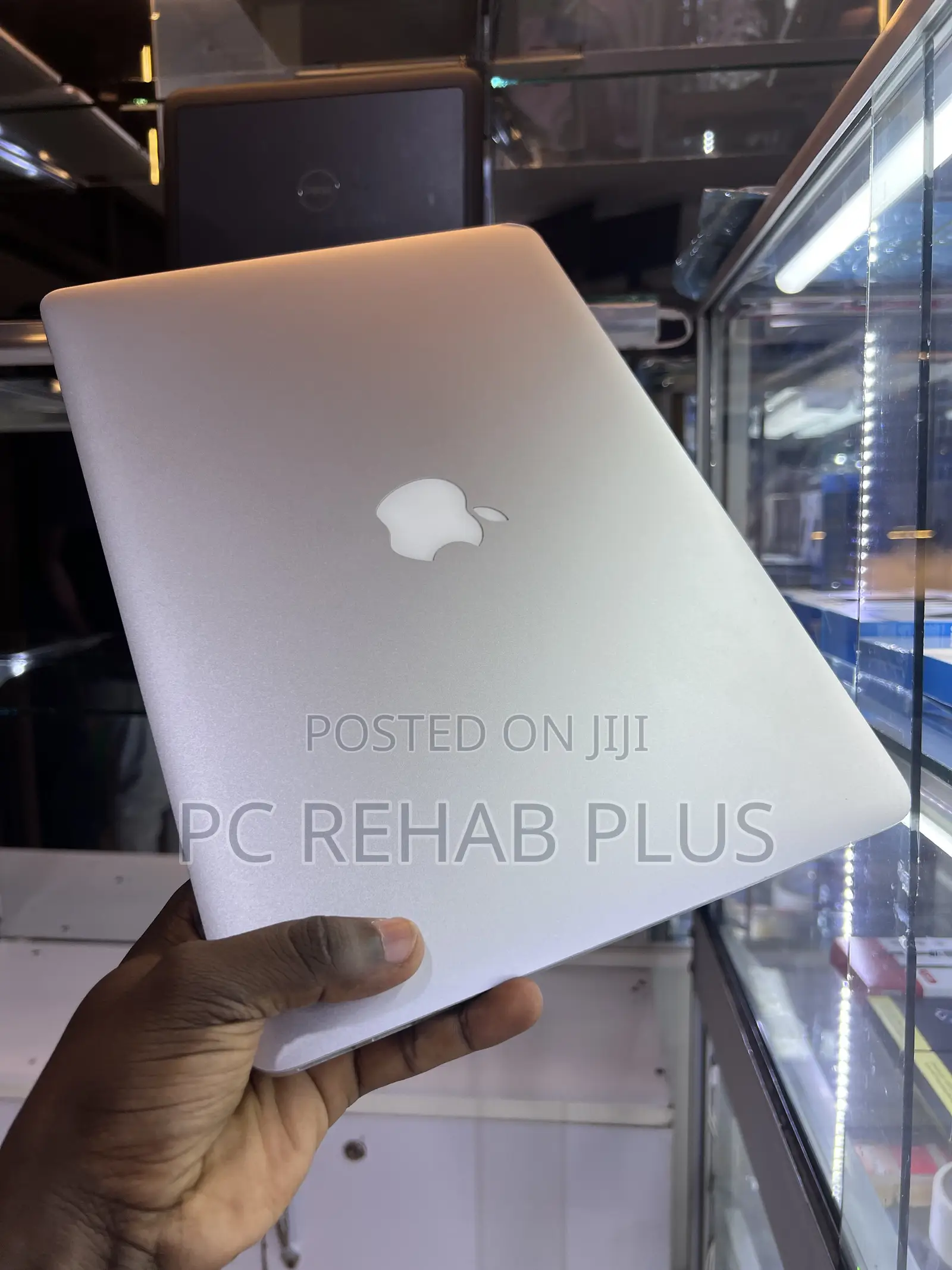 Laptop Apple MacBook Air 4GB Intel Core i5 SSD 128GB