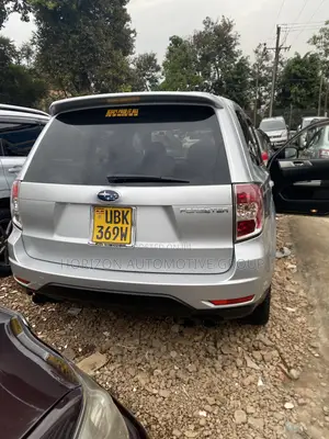 Subaru Forester 2.0D X 2010 Gray