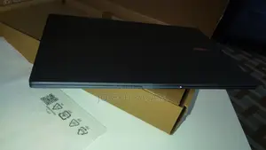 New Laptop Samsung Galaxy Book4 8GB Intel Core i5 SSD 512GB
