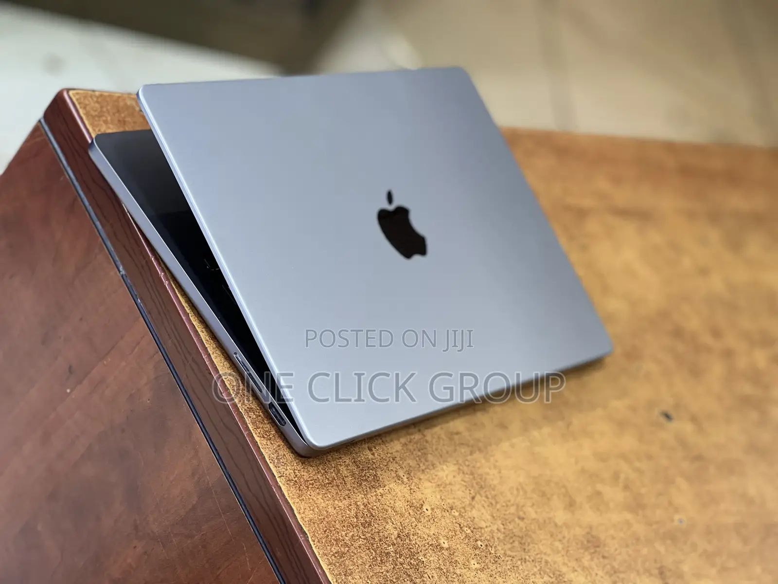 New Laptop Apple MacBook Pro 2024 M3 8GB Apple M3 SSHD (Hybrid) 512GB