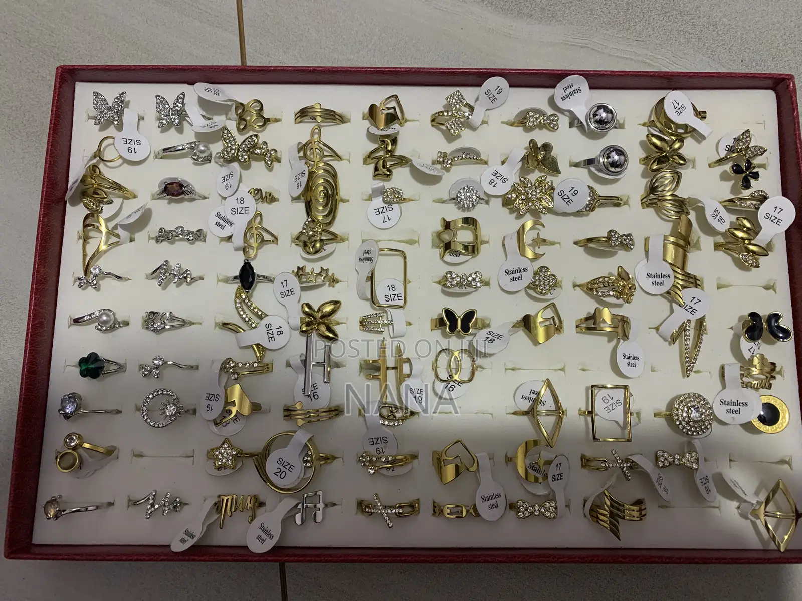 90 Pieces Rings in a Box