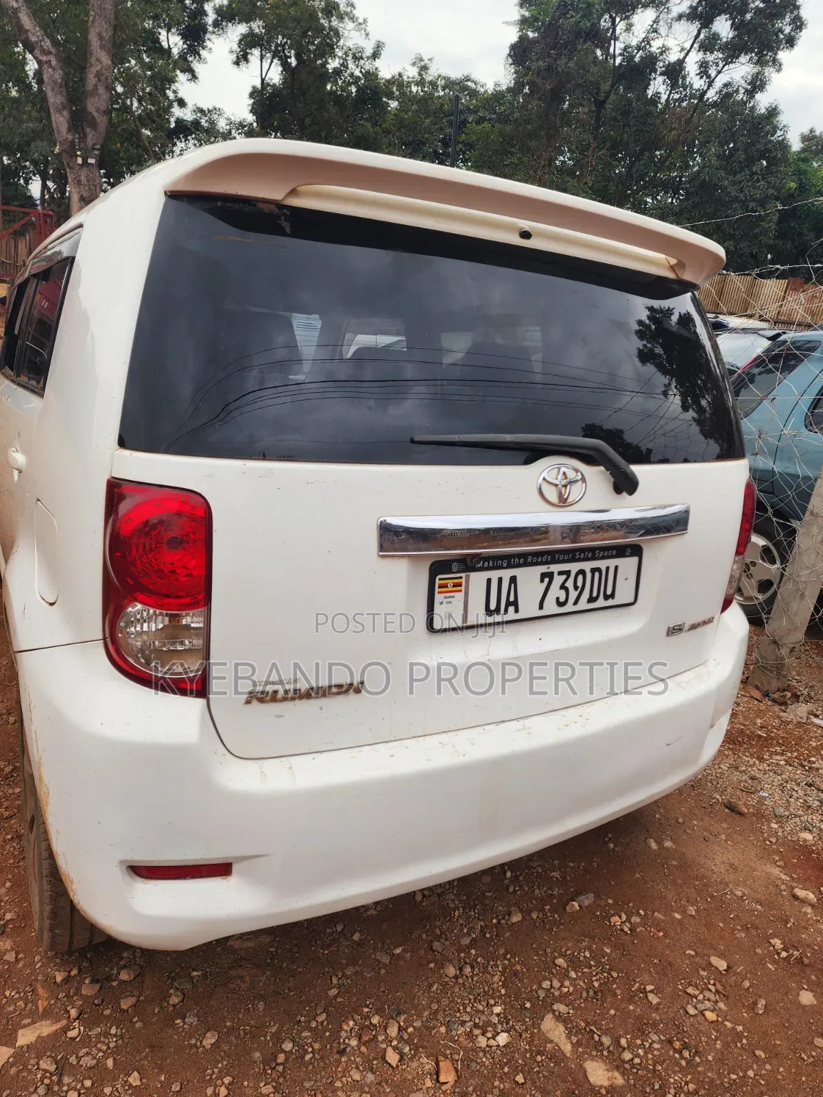 Toyota Corolla Rumion 2008 White