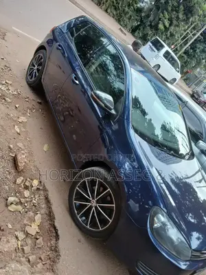 Volkswagen Golf 2012 Blue