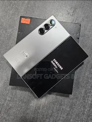 New Samsung Galaxy Z Fold6 256 GB Gray