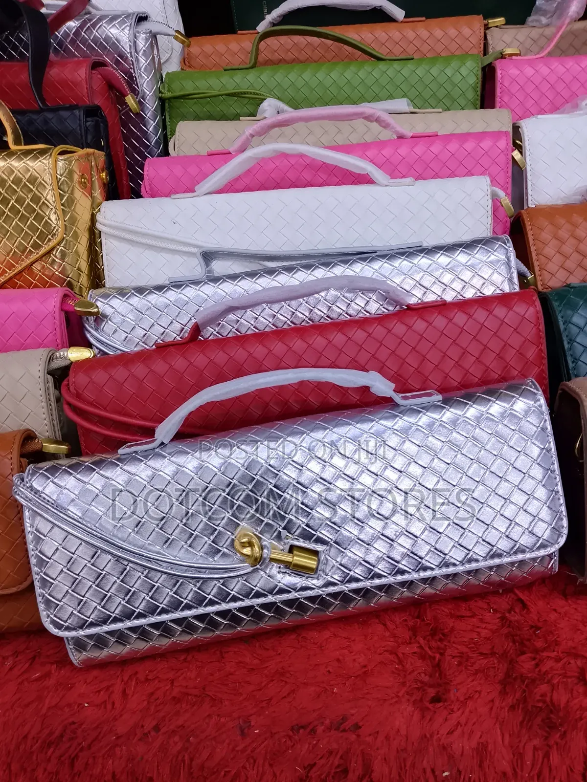Premium Quality Silver Purse With Top Handle and Shoulder Strap