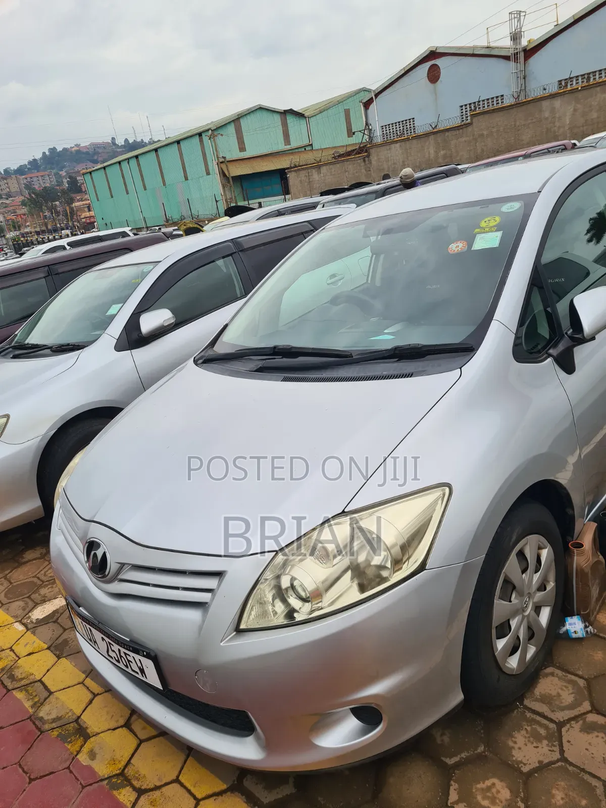 Toyota Auris 2011 Silver