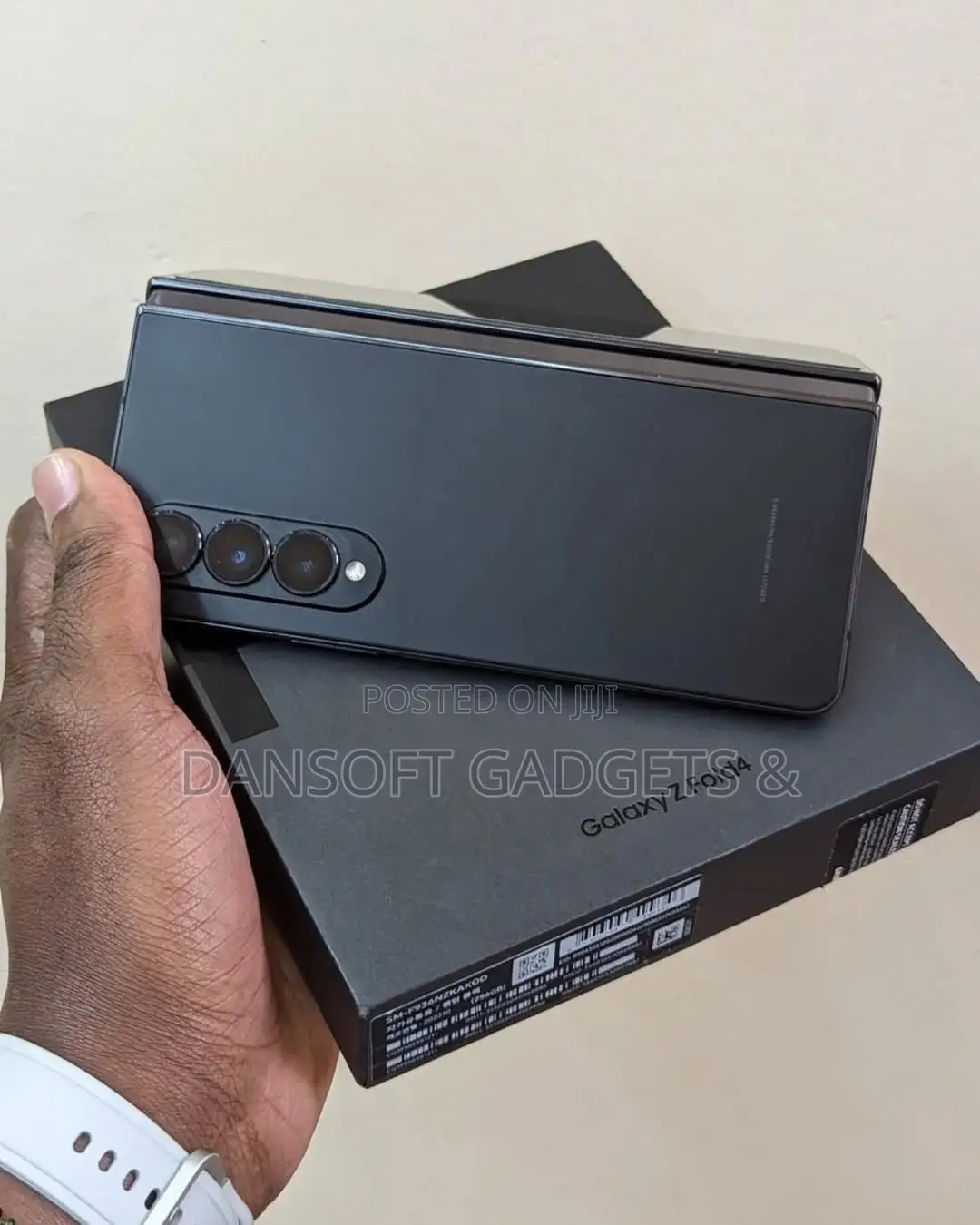 New Samsung Galaxy Z Fold4 256 GB Gray
