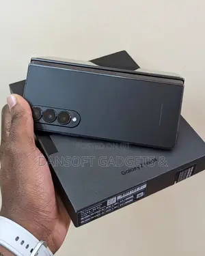 New Samsung Galaxy Z Fold4 256 GB Gray