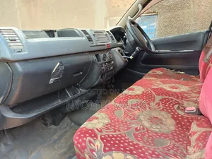 Toyota HiAce 2008 Silver