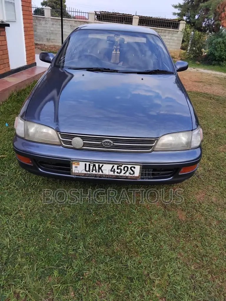 Toyota Corona 1995 Green