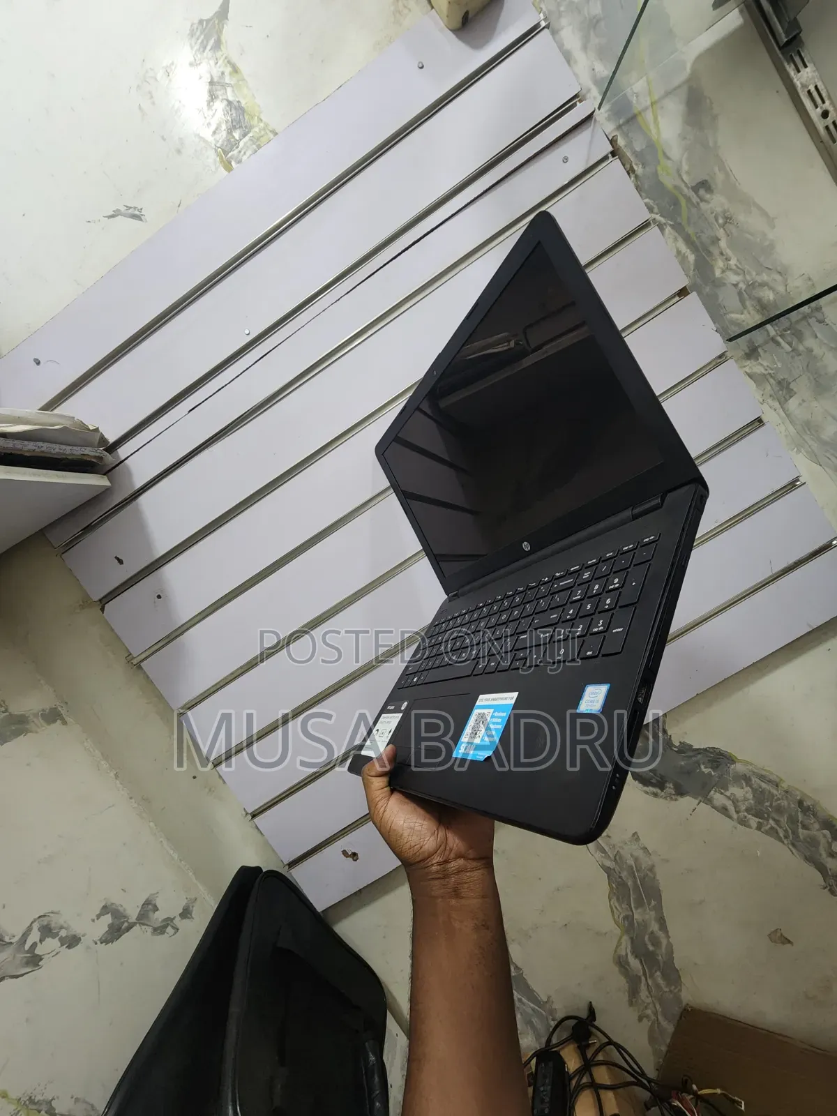 New Laptop HP 250 G4 8GB Intel Core i5 SSD 256GB