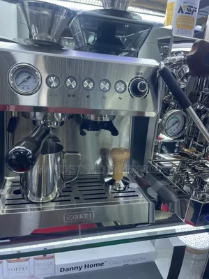 ZZUOM Commercial-Style Espresso Machine With Integrated Grinder.