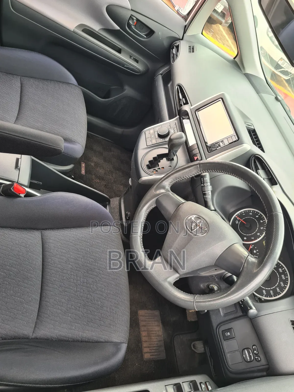 Toyota Wish 2012 Silver