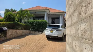 4bdrm Bungalow in Kira-Nsasa for sale