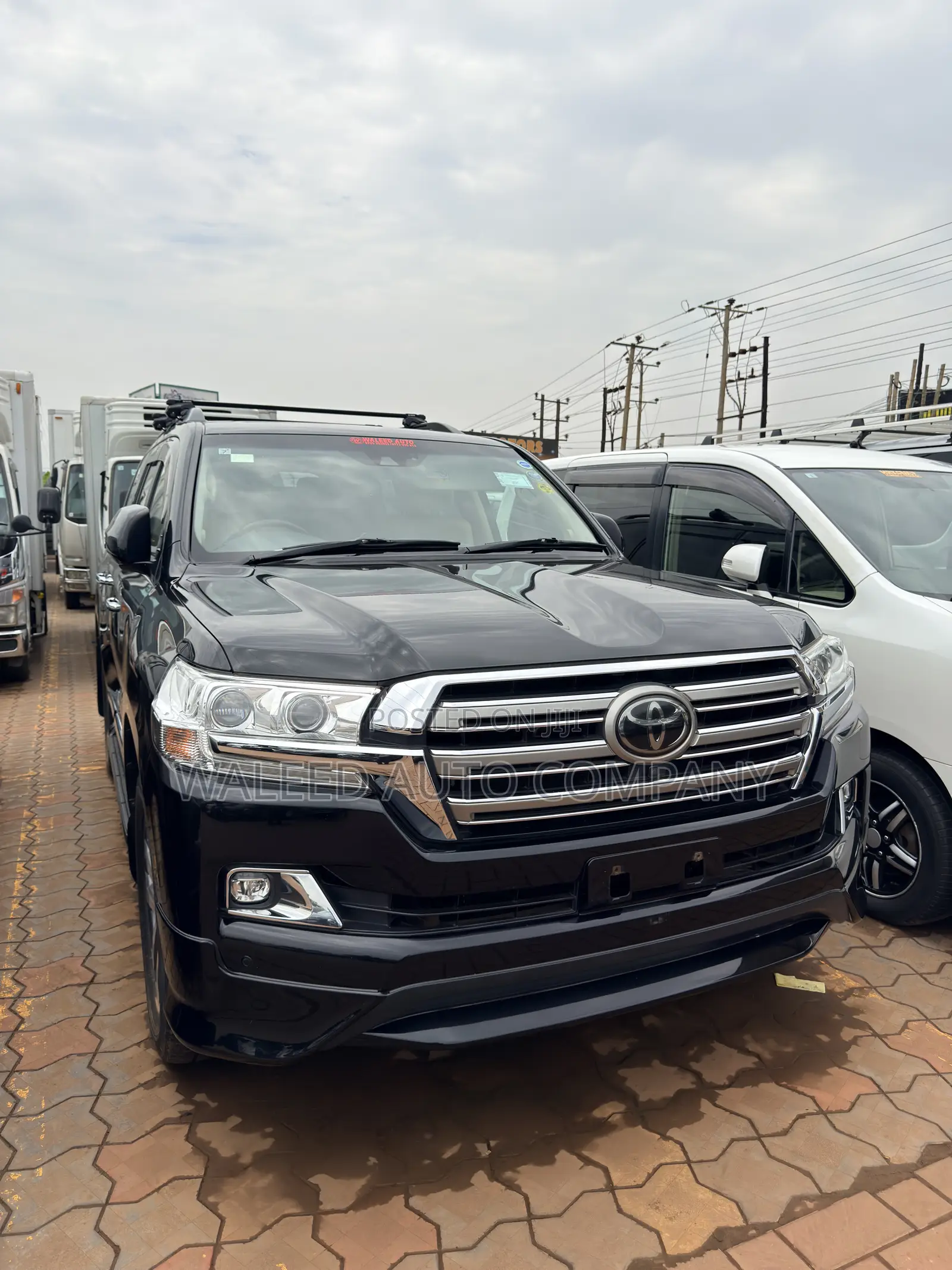 Toyota Land Cruiser 4.6 V8 ZX 2017 Black