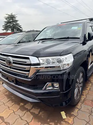 Toyota Land Cruiser 4.6 V8 ZX 2017 Black