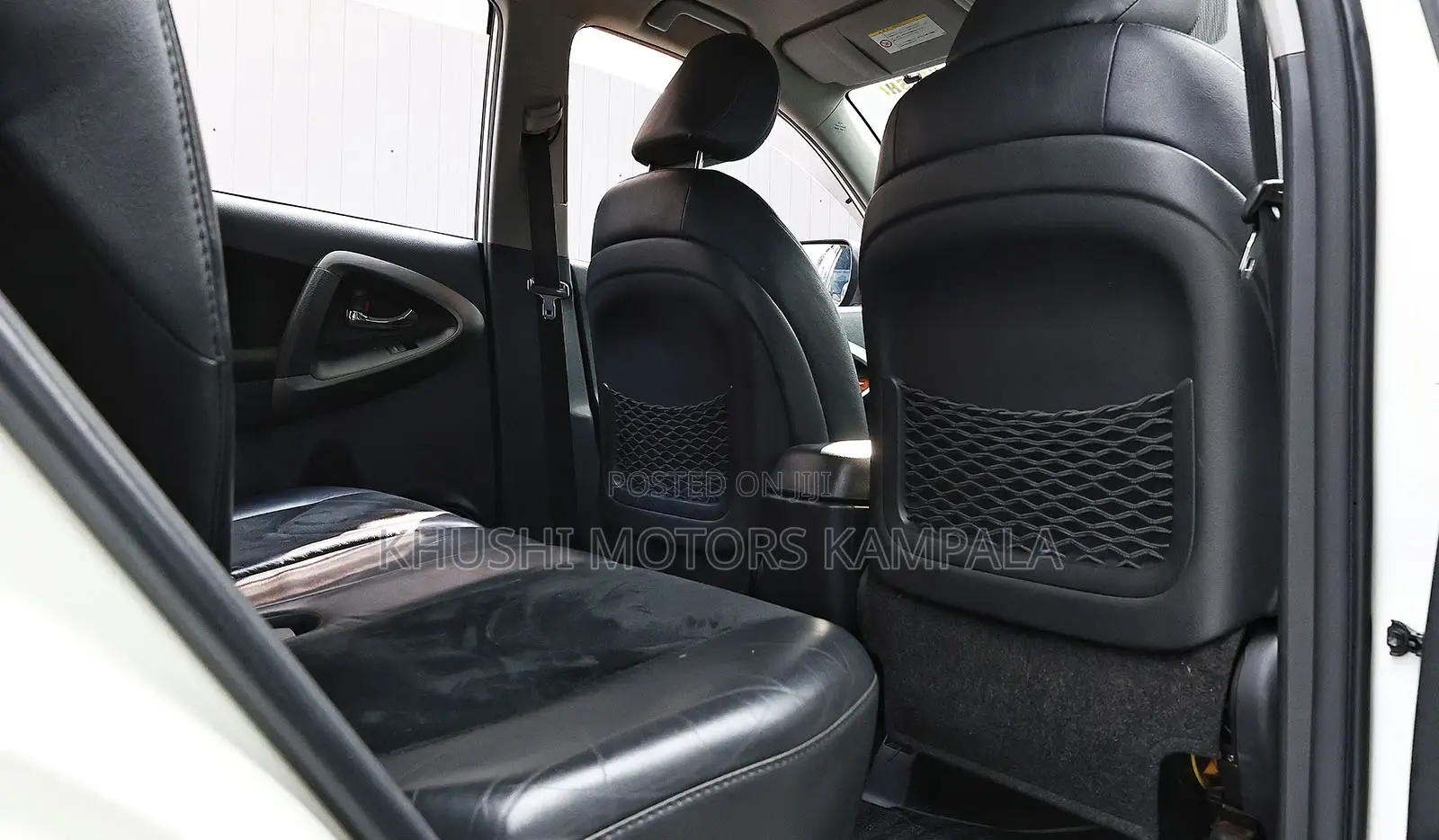 Toyota Vanguard 2012 White
