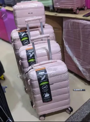 4 Set Suit Cases