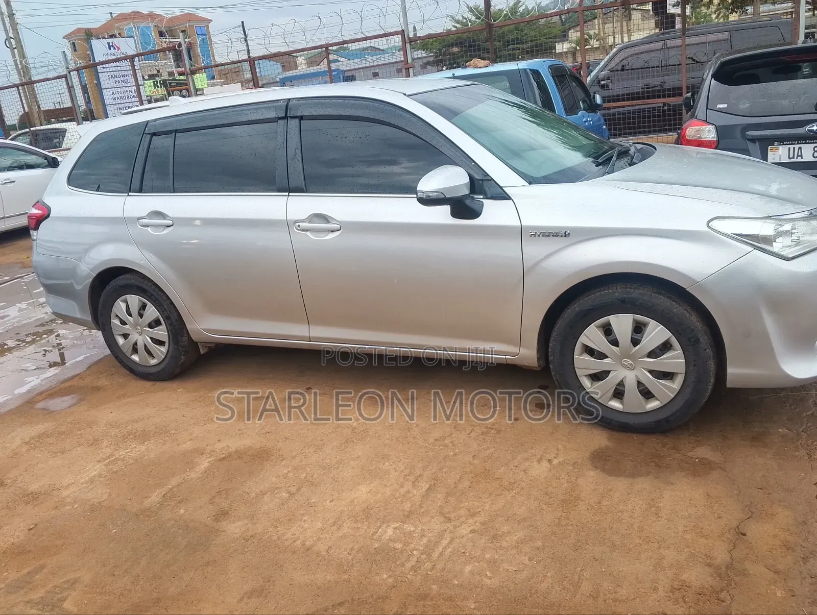 Toyota Corolla Fielder 2018 Silver