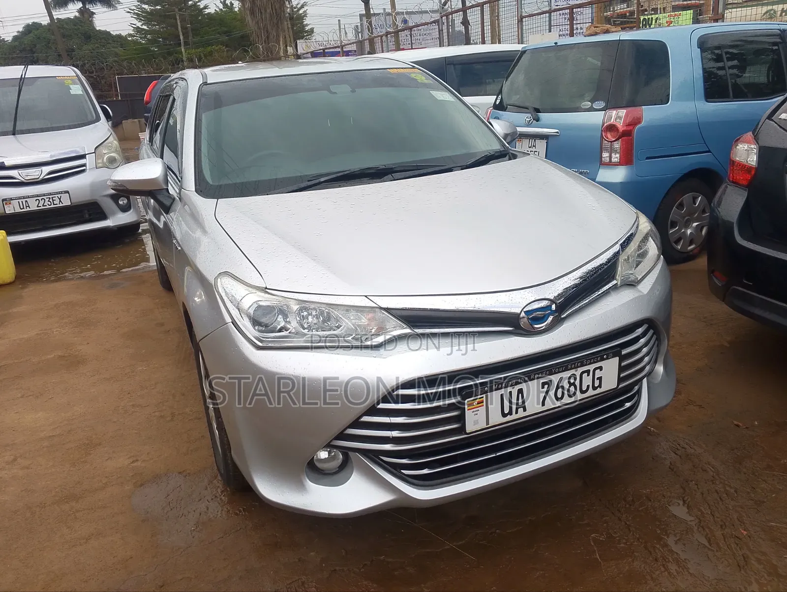 Toyota Corolla Fielder 2018 Silver