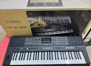 Yamaha
PSR 483 Keyboard