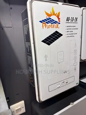 Phoenix 1kW Pure Sine Wave Solar Power Station