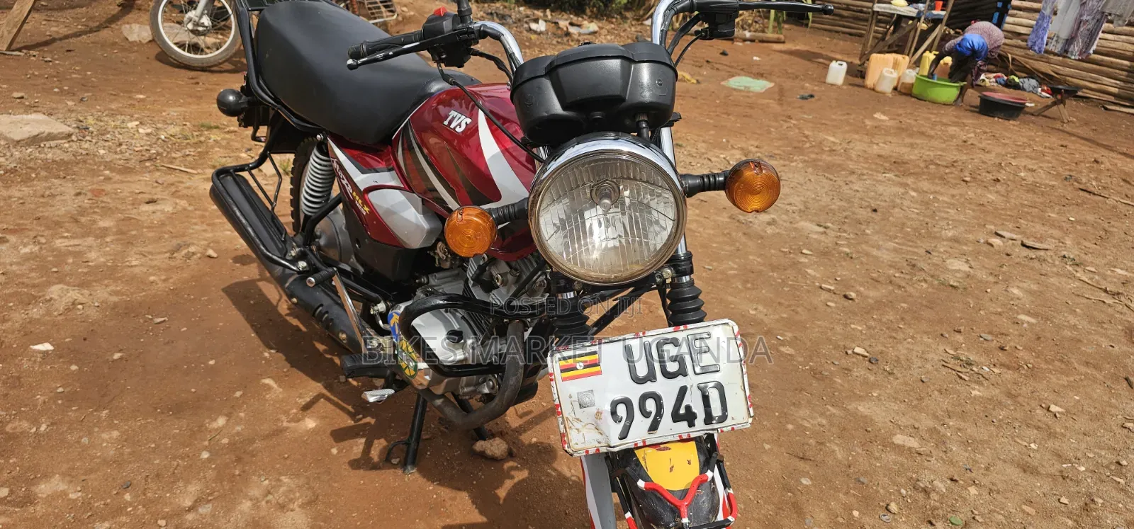 TVS HLX 125 2024 Red