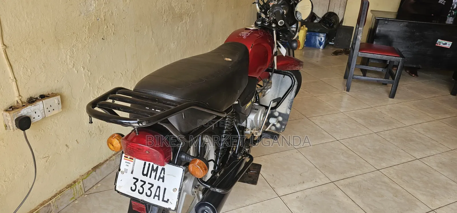 TVS HLX Plus ES 2025 Red